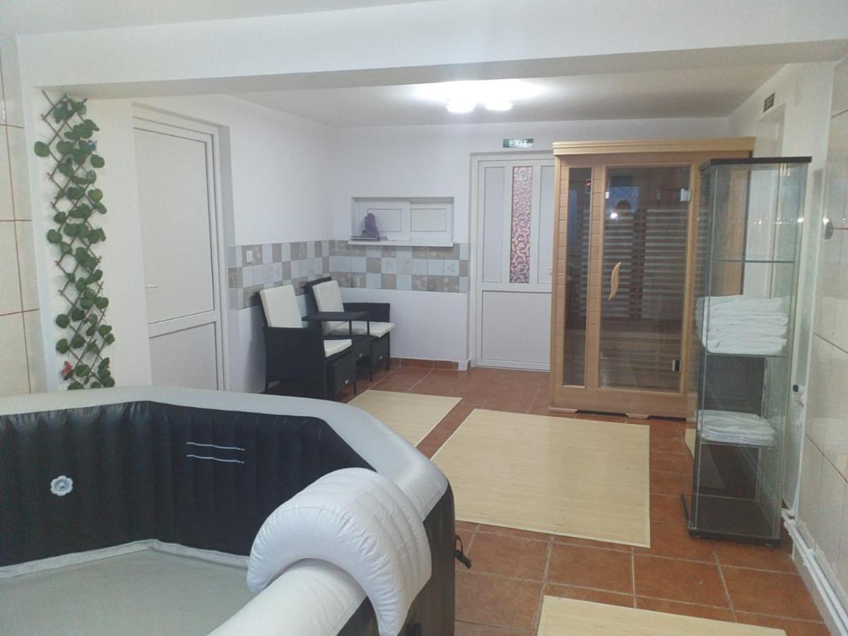 Miraj Hotel Azuga Kültér fotó